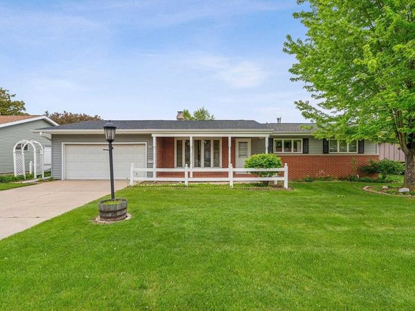 1756 SOUTHLAND AVENUE, Oshkosh, WI 54902