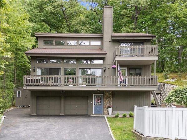 549 Westbrook Drive, Cortlandt Manor, NY 10567