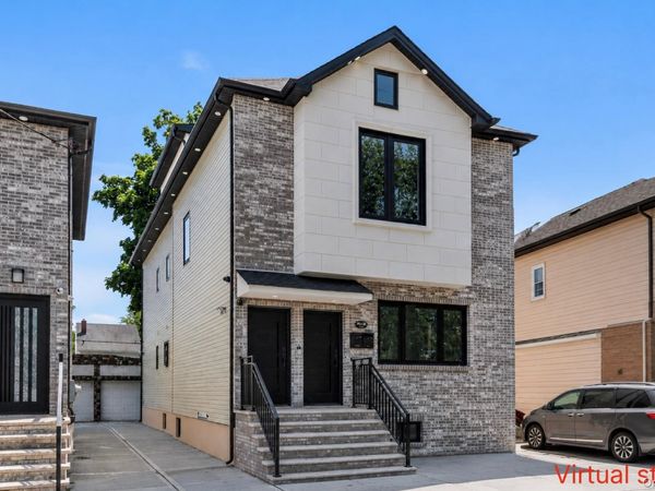 16428 77th Road , Fresh Meadows, NY 11366