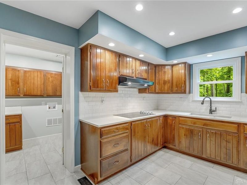 5003 Lausanne Drive, Centerville, OH 45458 Photo 10