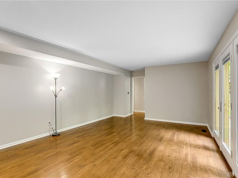 5003 Lausanne Drive, Centerville, OH 45458 Photo 24