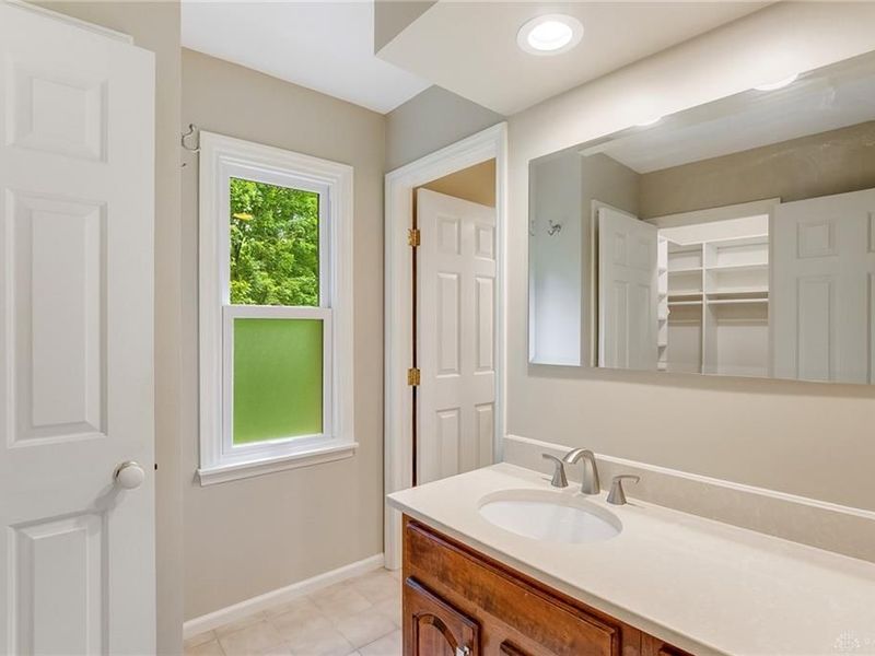 5003 Lausanne Drive, Centerville, OH 45458 Photo 32