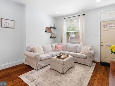 9 WILLIG AVENUE, PHILADELPHIA, PA 19125