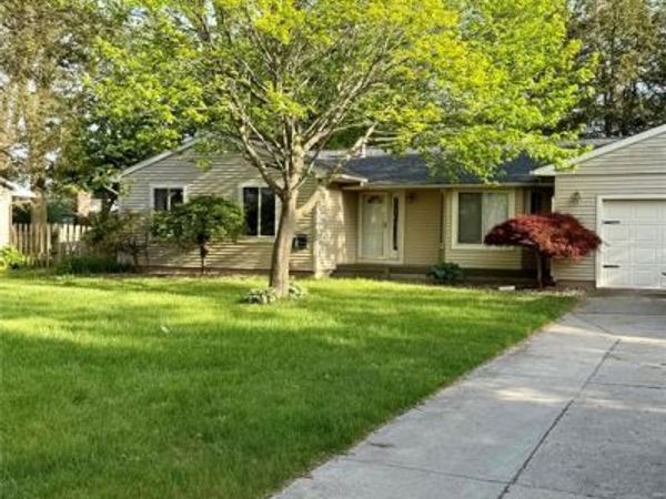 620 Carpenter Road, Flushing, MI 48433