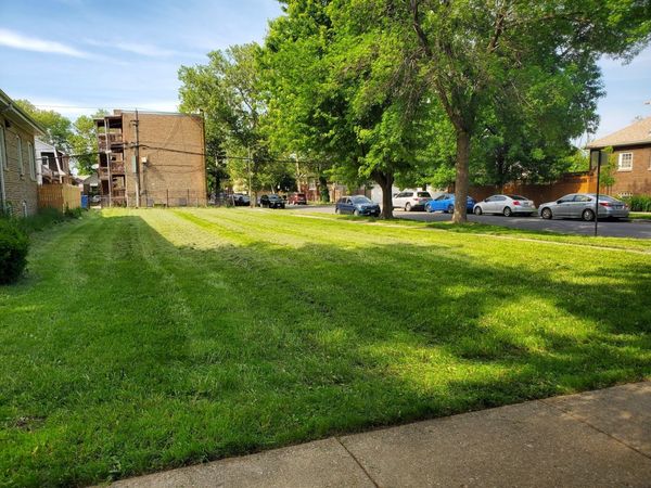 4702 W WRIGHTWOOD Avenue , Chicago, IL 60639