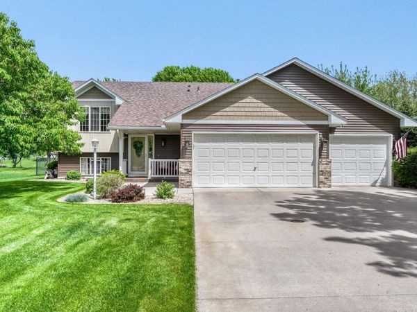 9186 Fallon Drive NE, Monticello, MN 55362
