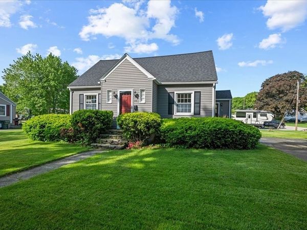 106 Elmwood St, Auburn, MA 01501