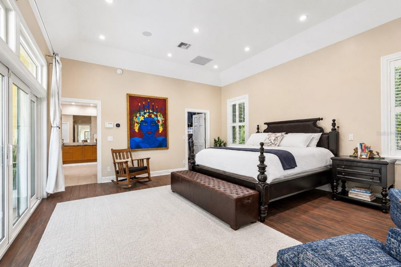 556 21st Avenue Ne, Saint Petersburg, FL 33704 Photo