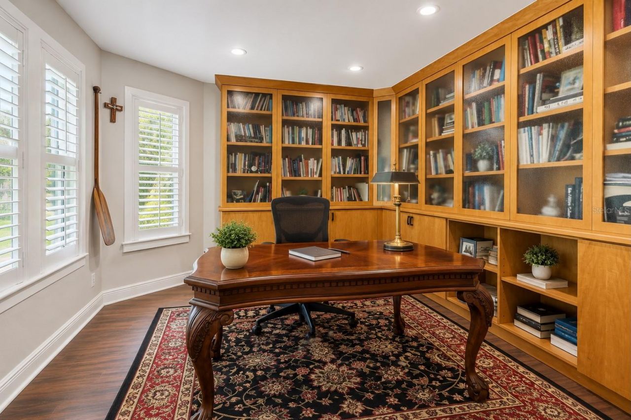 556 21st Avenue Ne, Saint Petersburg, FL 33704 Photo
