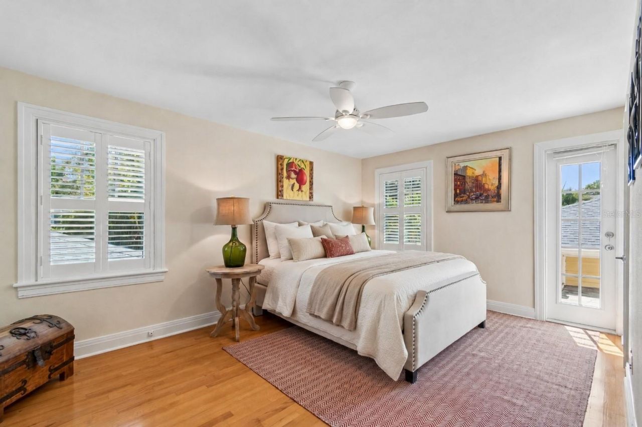 556 21st Avenue Ne, Saint Petersburg, FL 33704 Photo