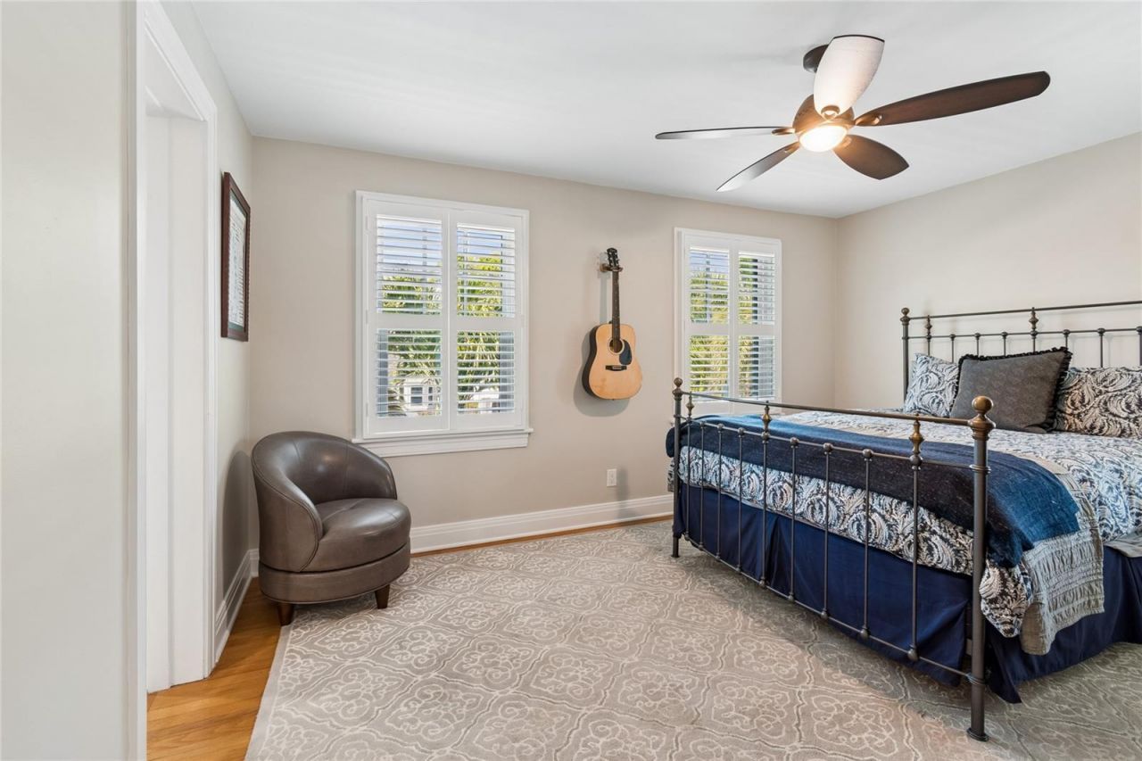 556 21st Avenue Ne, Saint Petersburg, FL 33704 Photo