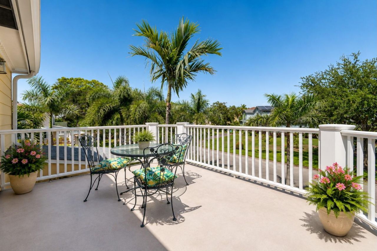 556 21st Avenue Ne, Saint Petersburg, FL 33704 Photo
