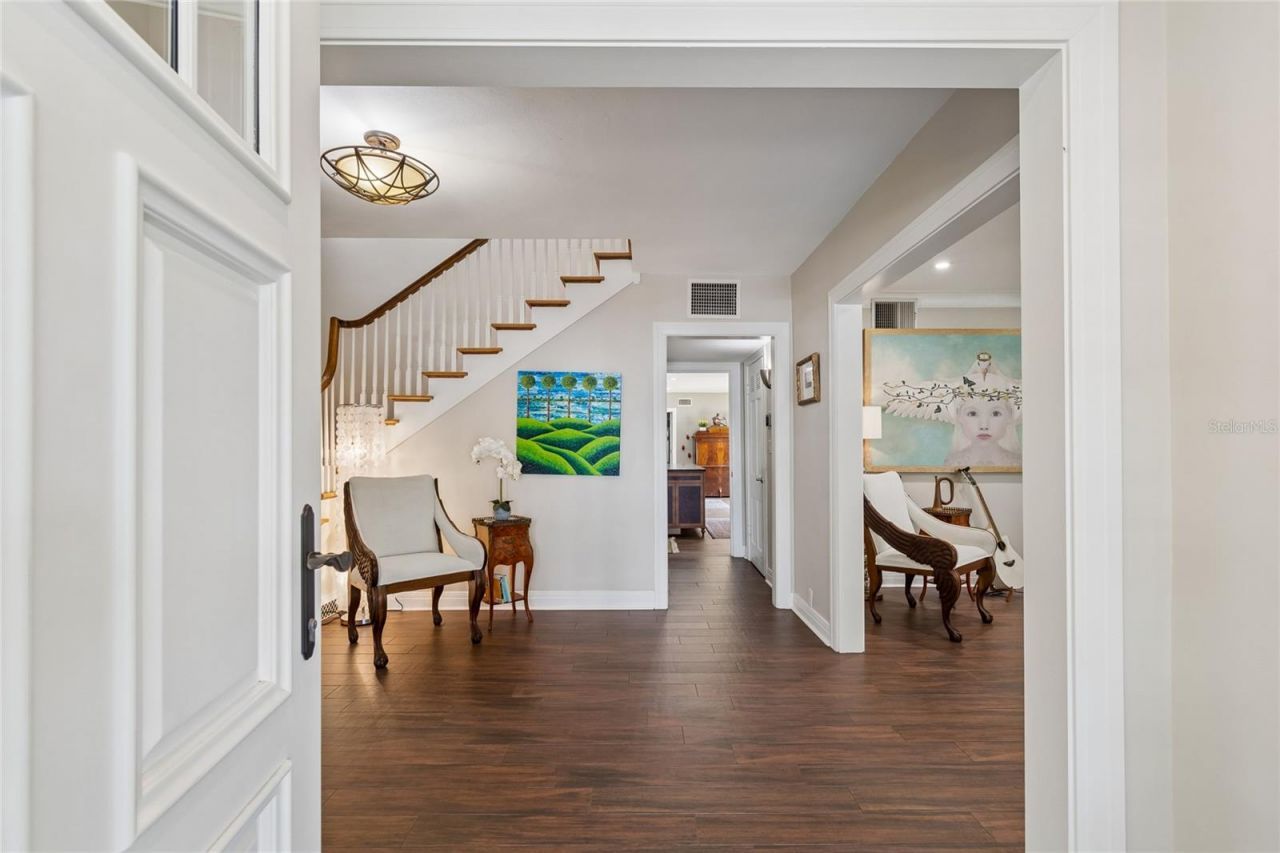 556 21st Avenue Ne, Saint Petersburg, FL 33704 Photo