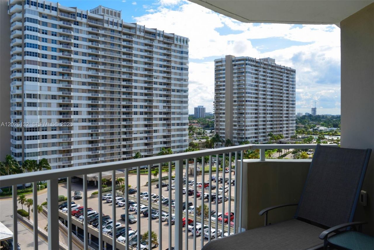 1950 S Ocean Dr , Unit 9N, Hallandale Beach, FL 33009 Photo