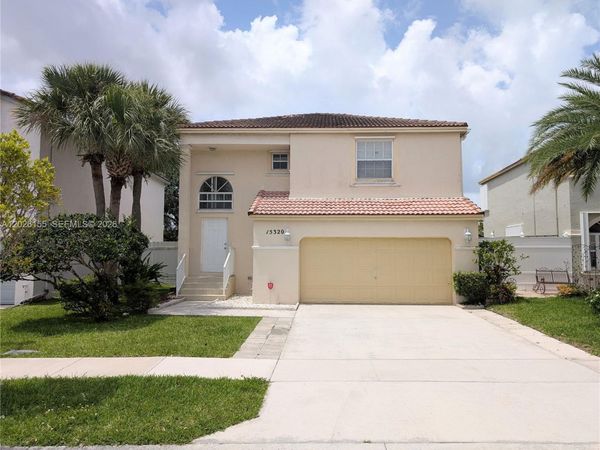 15320 NW 6th Ct , Pembroke Pines, FL 33028