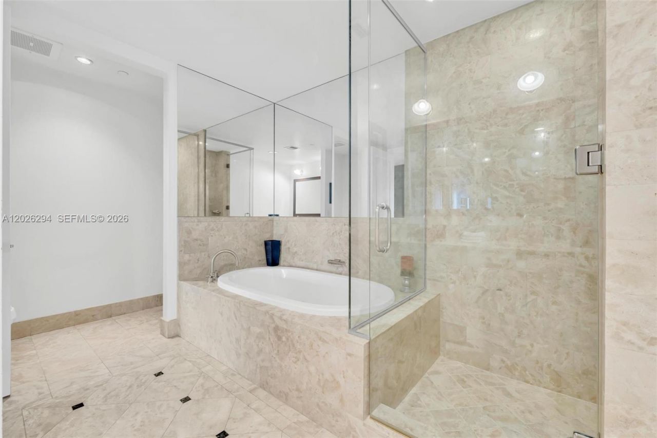 1425 Brickell Ave , Unit 51A, Miami, FL 33131 Photo