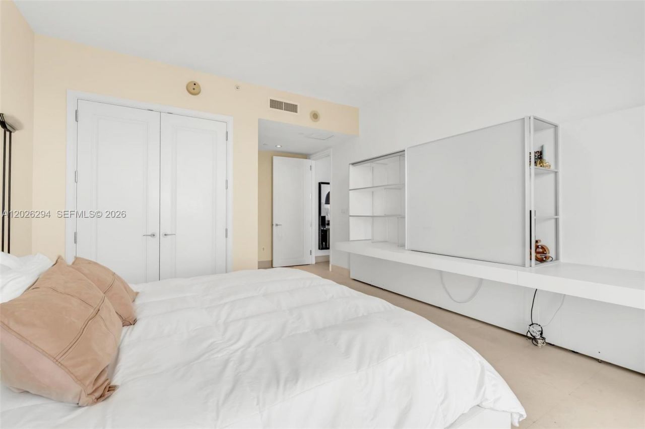1425 Brickell Ave , Unit 51A, Miami, FL 33131 Photo
