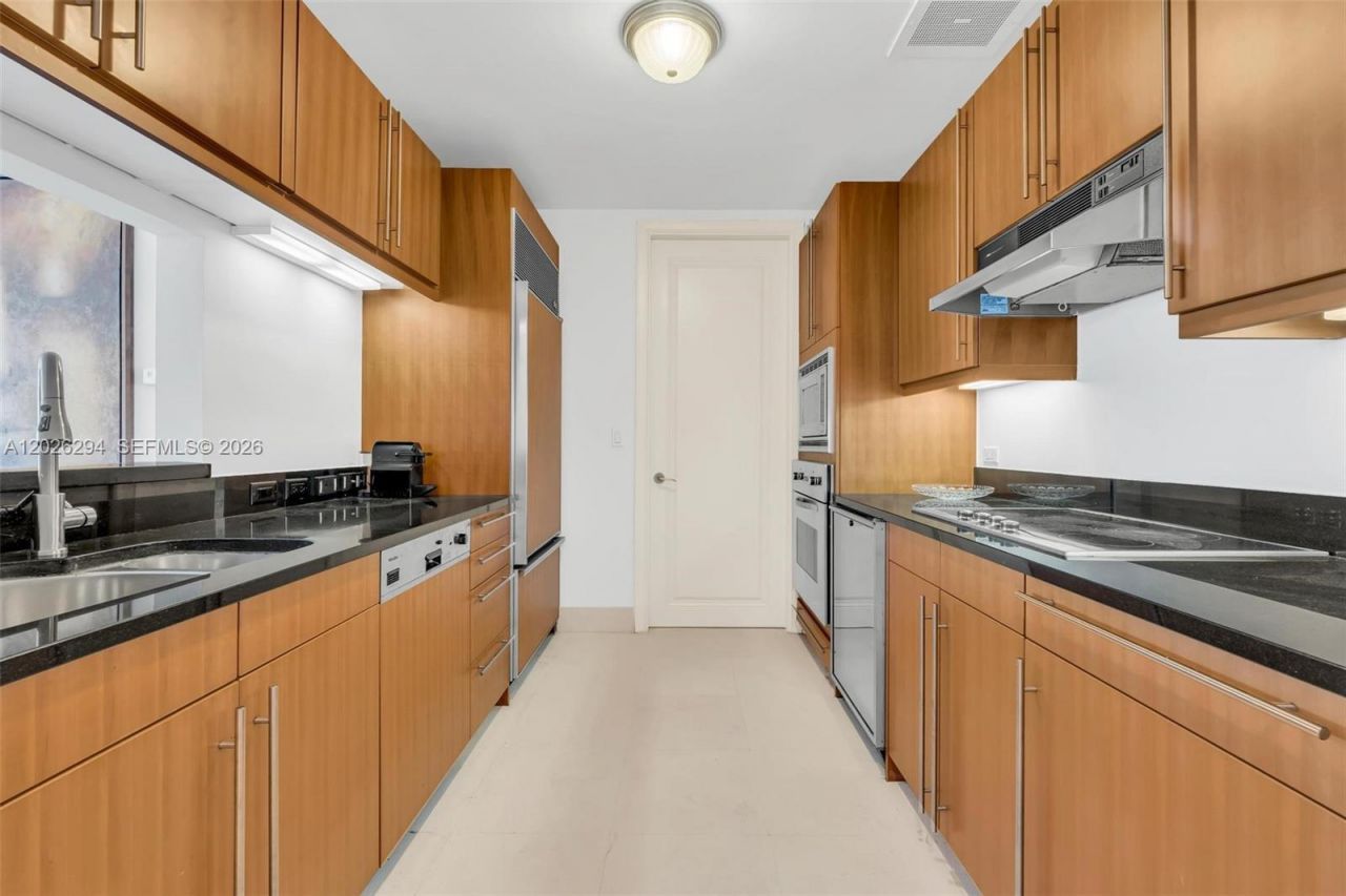 1425 Brickell Ave , Unit 51A, Miami, FL 33131 Photo