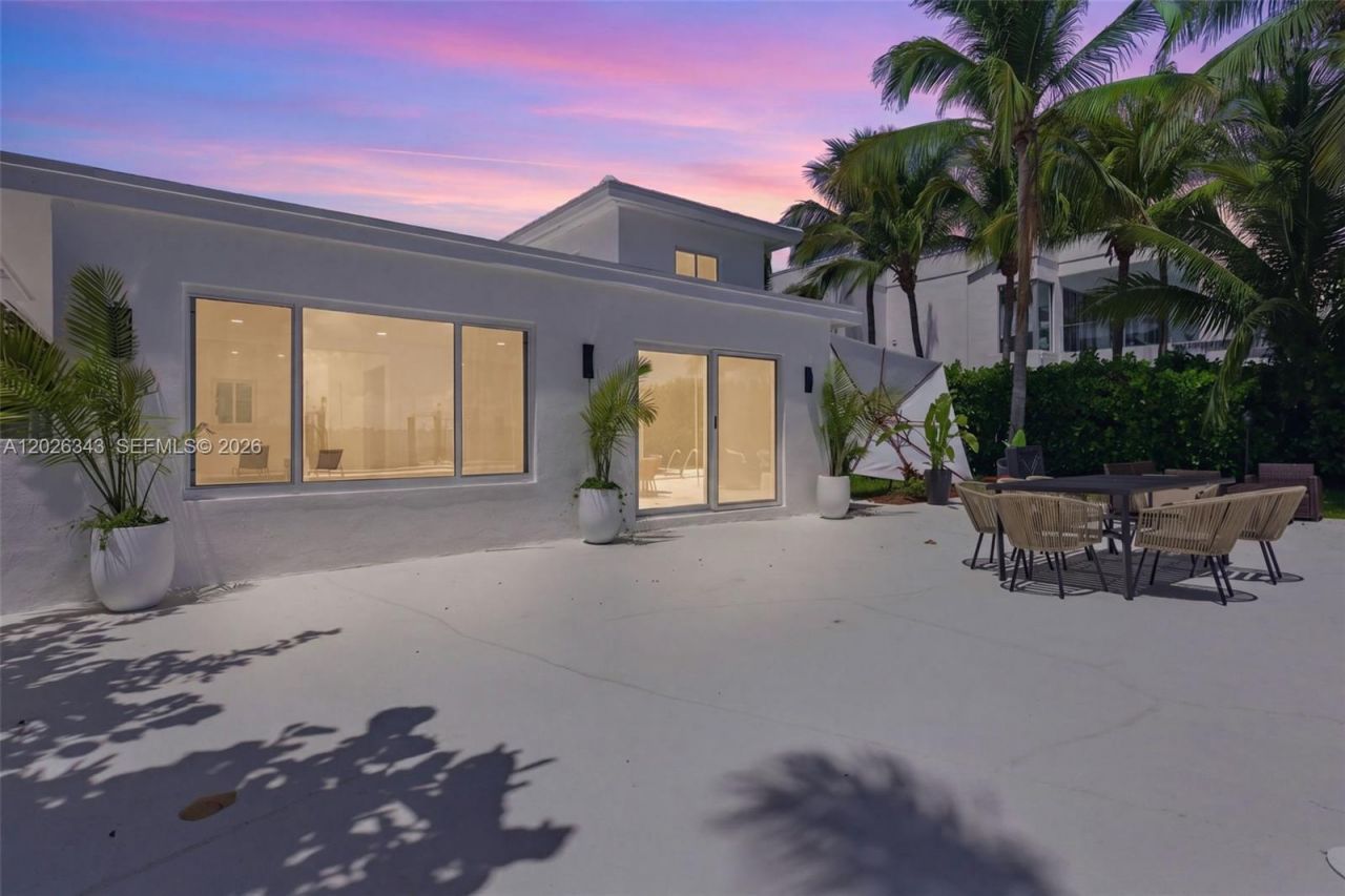 1510 S Treasure Dr, Unit SINGLE, North Bay Village, FL 33141 Photo