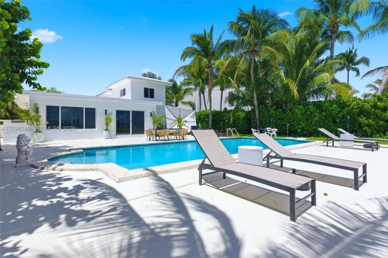 1510 S Treasure Dr, Unit SINGLE, North Bay Village, FL 33141 Photo