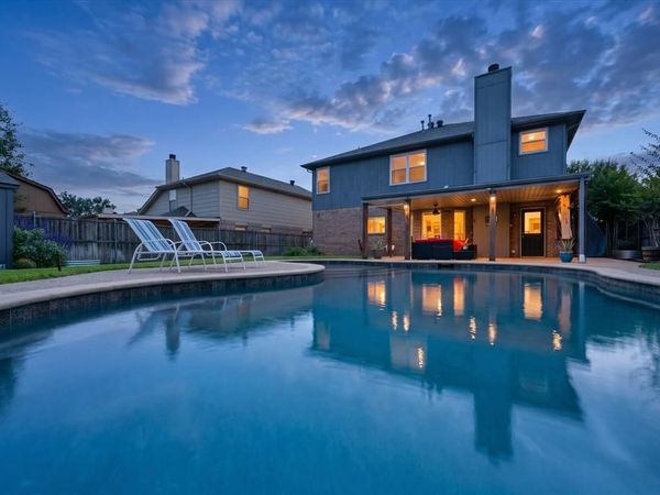 4111 Highgrove Drive, Arlington, TX 76001