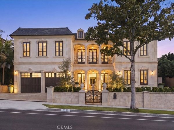 2027 Santiago, Newport Beach, CA 92660