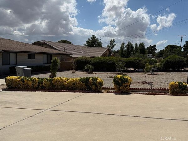 18053 Orange Street, Hesperia, CA 92325