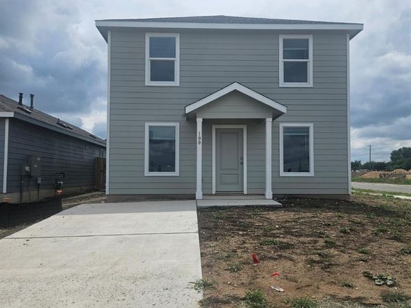 100 Silent Sky LN, Hutto, TX 78634