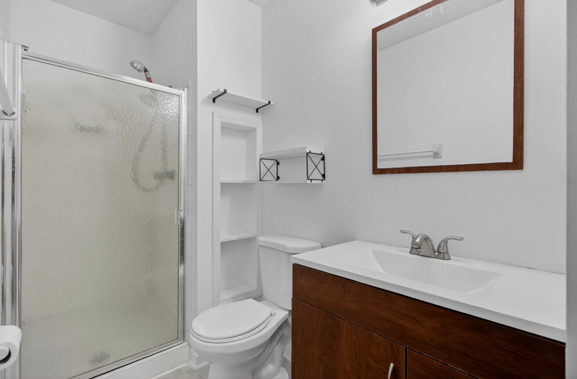450 Longleaf Drive Photo 18
