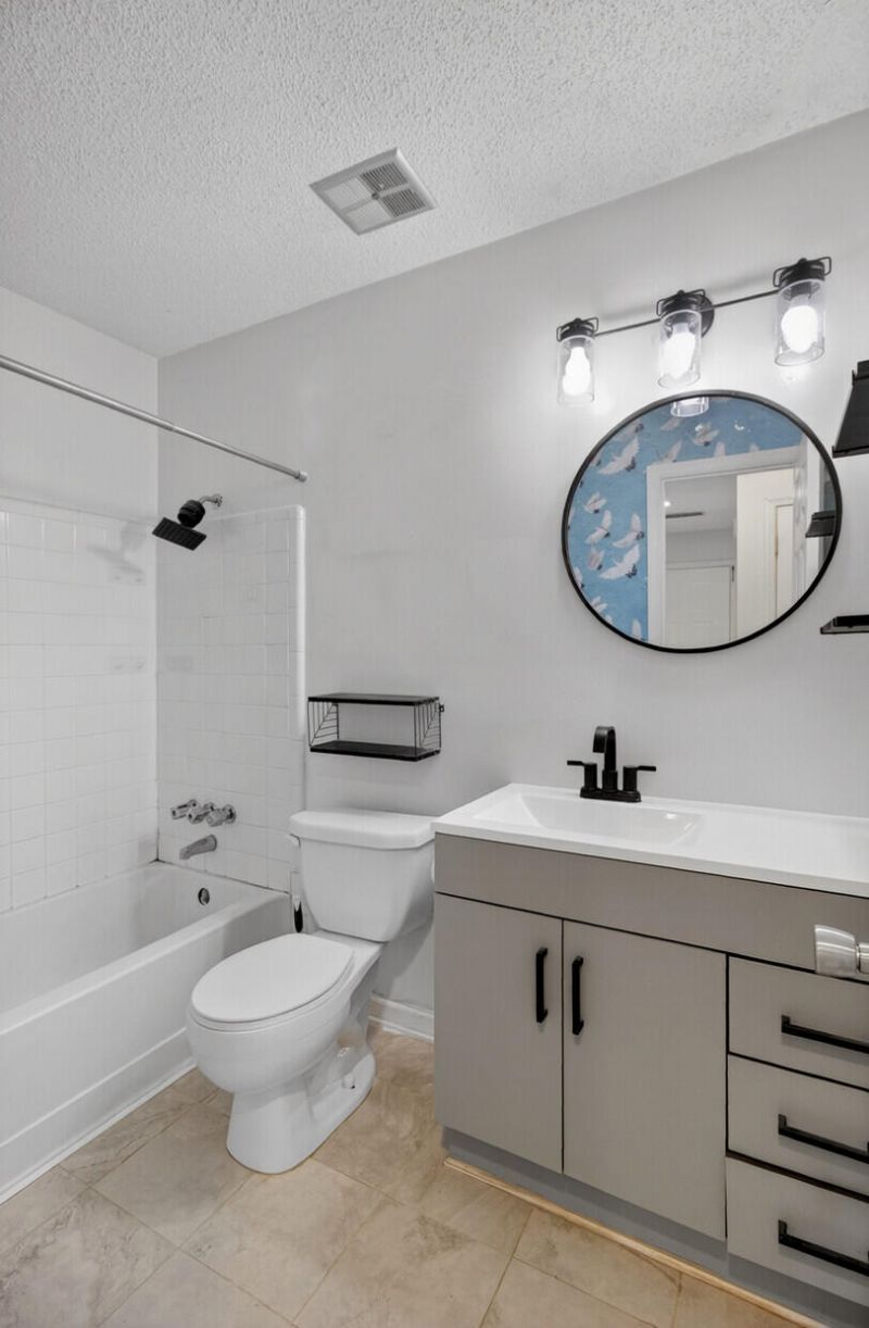 450 Longleaf Drive Photo 23