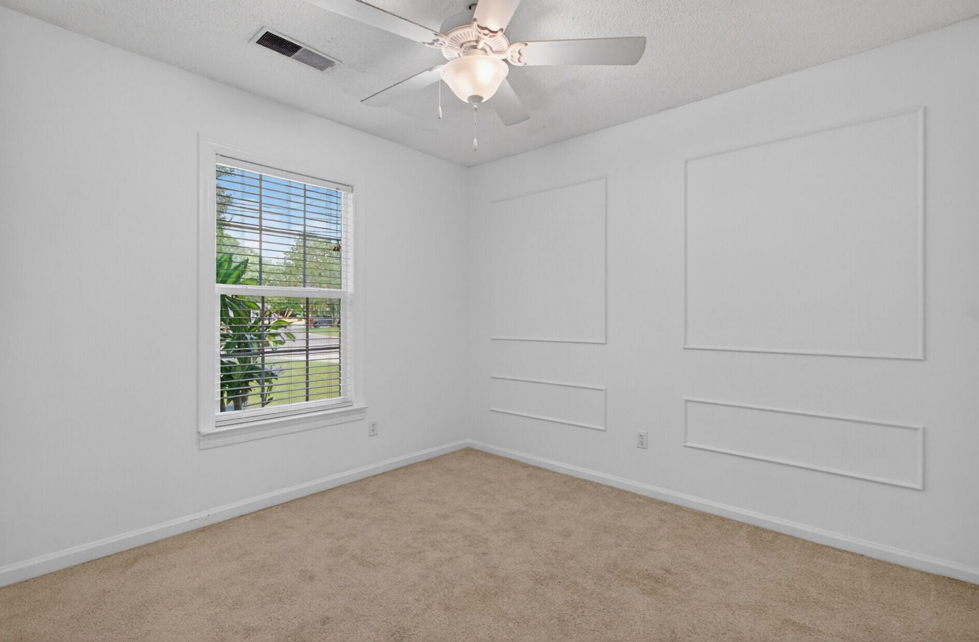 450 Longleaf Drive Photo 24