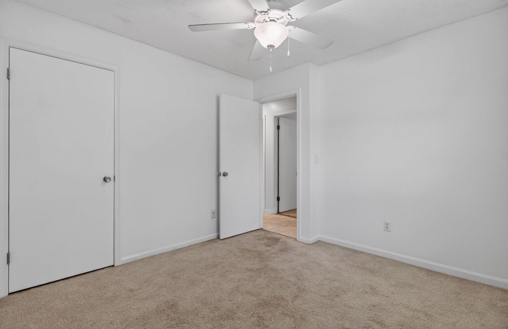 450 Longleaf Drive Photo 25