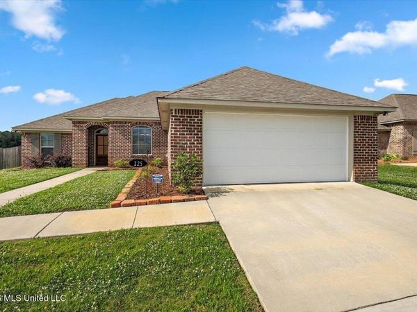 125 Richmond Way, Canton, MS 39046