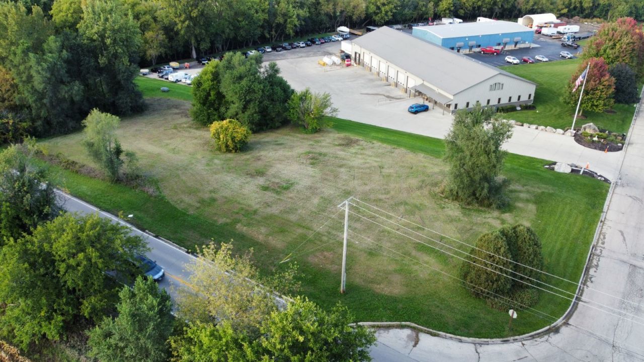Lot 1 Lakeside Court , Mccullom Lake, IL 60050