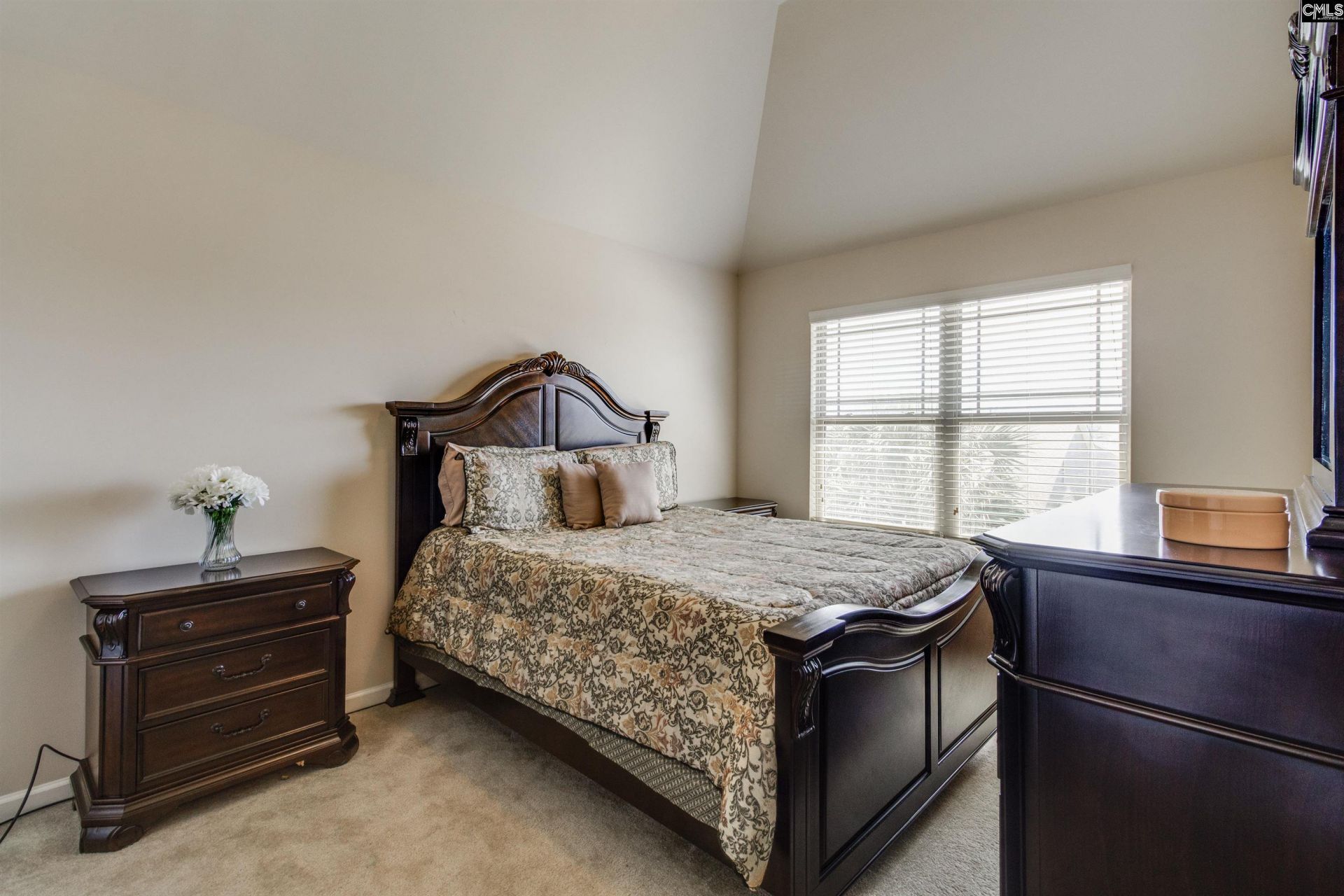 631 Twisted Oak Court Photo 12