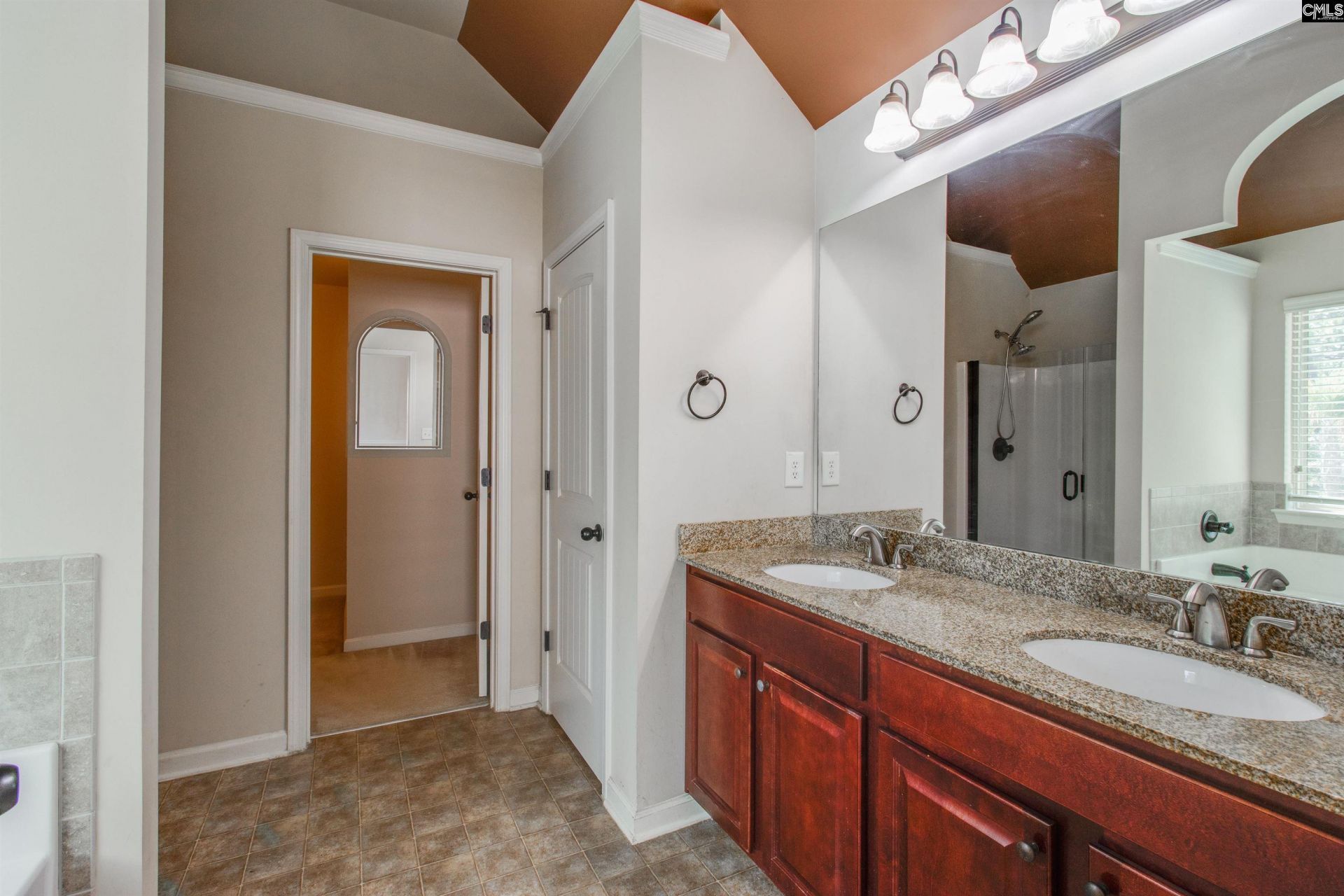 631 Twisted Oak Court Photo 40