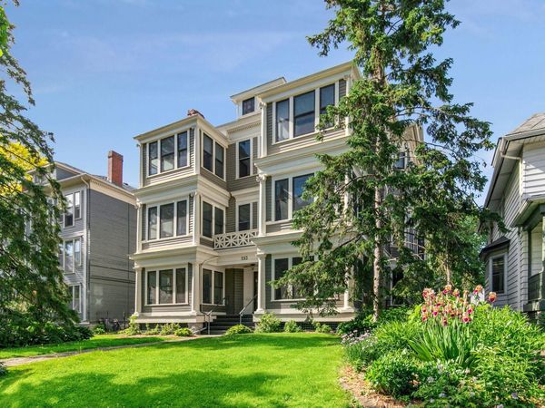 593 Laurel Avenue, Unit 3E, Saint Paul, MN 55102