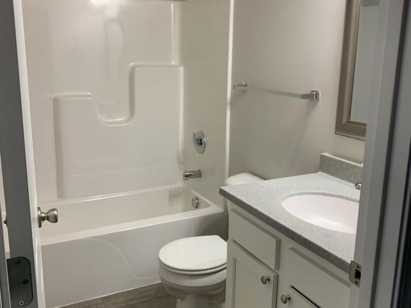 605 Diamond Loop, Middletown, OH 45044 Photo 8