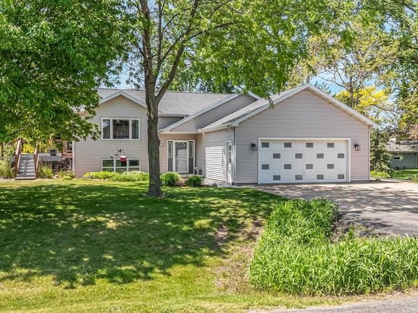 3393 HARBOR BAY ROAD, Oshkosh, WI 54901