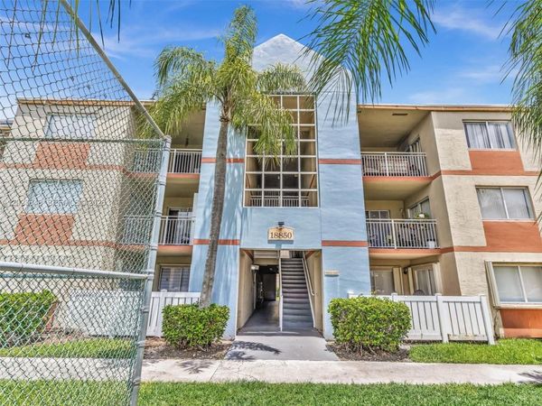 18850 NW 57th Ave , Unit 208, Hialeah, FL 33015