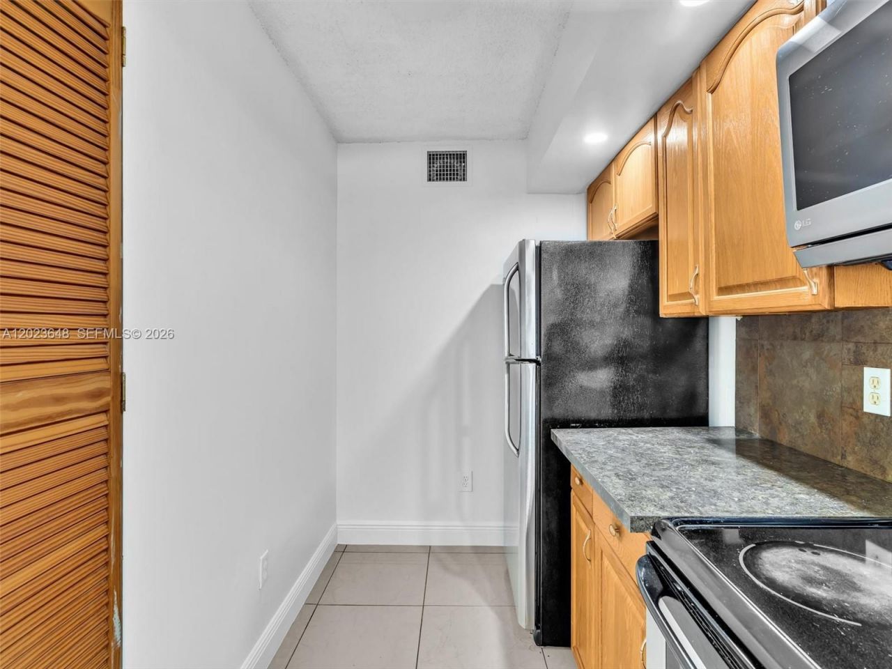 18850 NW 57th Ave , Unit 208, Hialeah, FL 33015 Photo