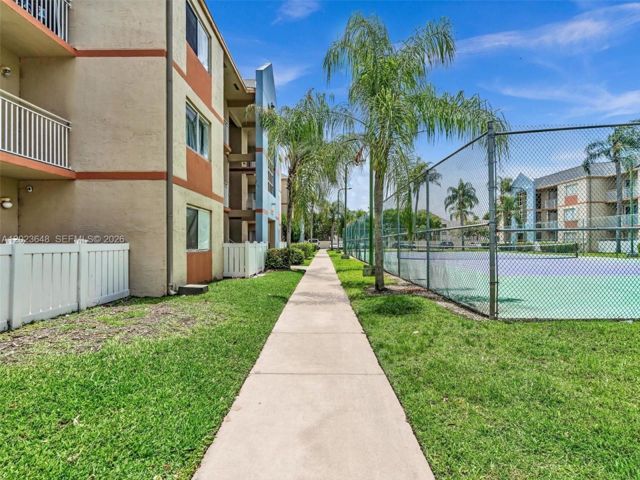 18850 NW 57th Ave , Unit 208, Hialeah, FL 33015 Photo