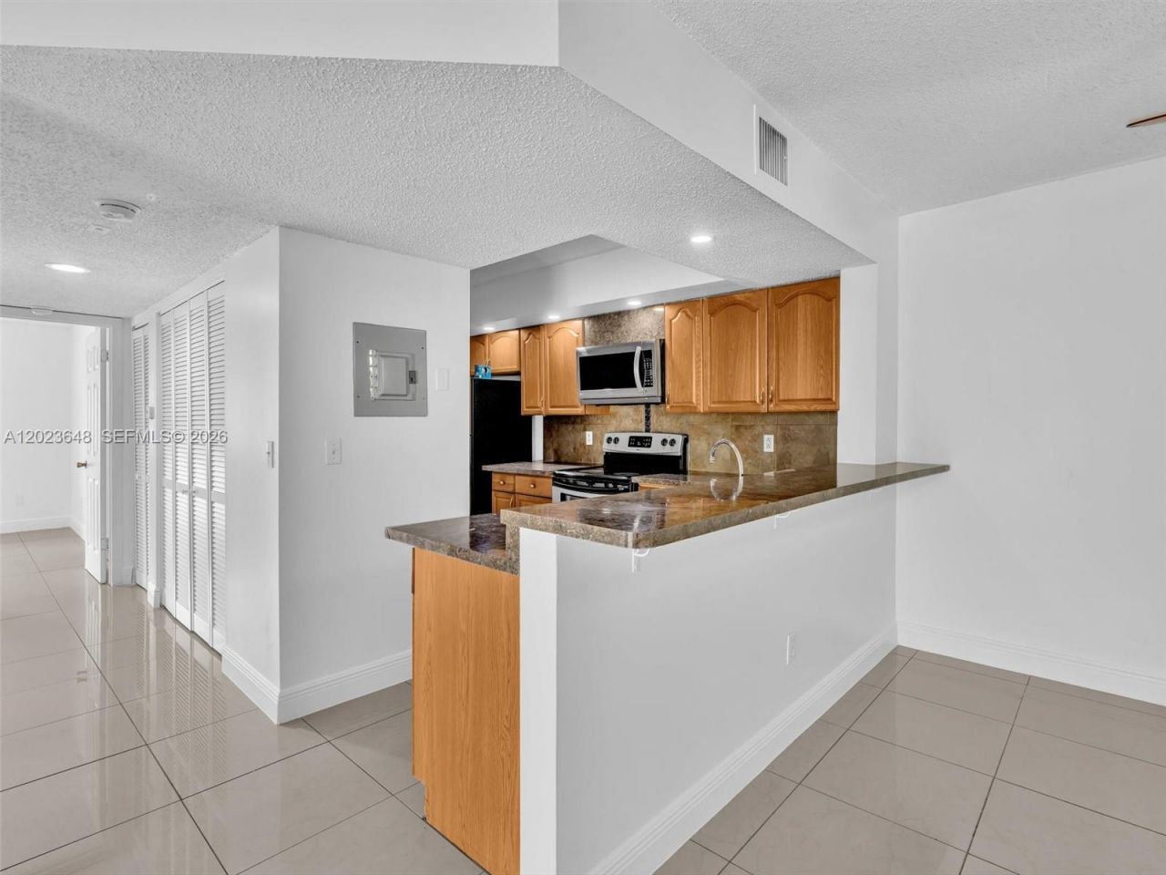 18850 NW 57th Ave , Unit 208, Hialeah, FL 33015 Photo