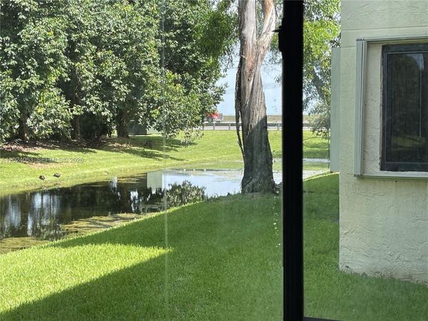 191 Lakeview Dr , Unit 102, Weston, FL 33326