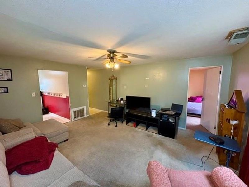 302 Rawson Drive, New Carlisle, OH 45344 Photo 4