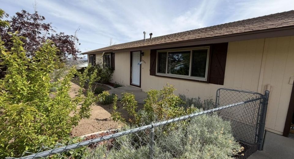 2240 Dakota Way, Reno, NV 89506 Photo
