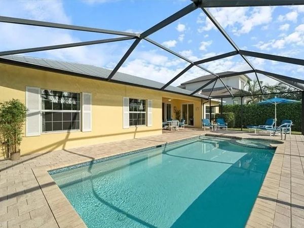 732 7th AVE N, NAPLES, FL 34102