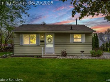 536 Wood Street, Fenton, MI 48430