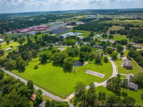 7 Mathis Park Drive , Tahlequah, OK 74464