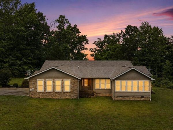 185 Valley View Lane, Jellico, TN 37762